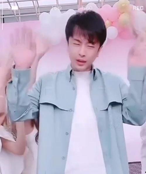 刘洋阿沁最新爆料新闻直播,揭秘娱乐圈最新动态