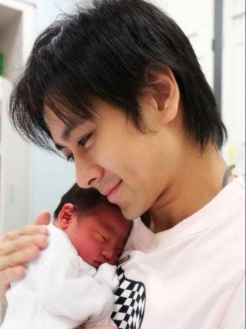 明星奶爸受,明星爸爸们的育儿日常与温馨瞬间