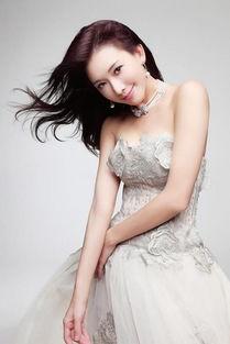 终艺大明星,闪耀舞台，成就辉煌人生